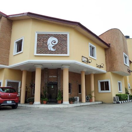 Aries Suites Lagos Esterno foto