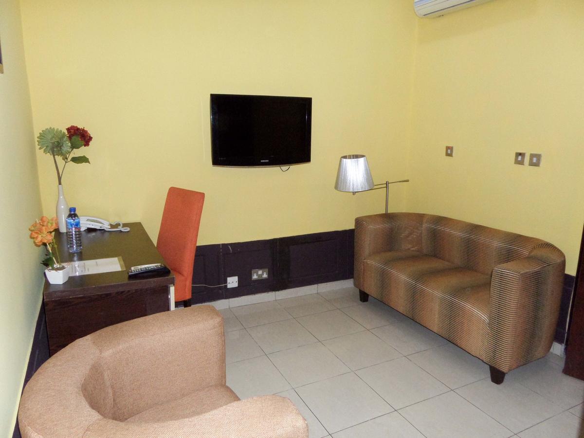 Aries Suites Lagos Esterno foto
