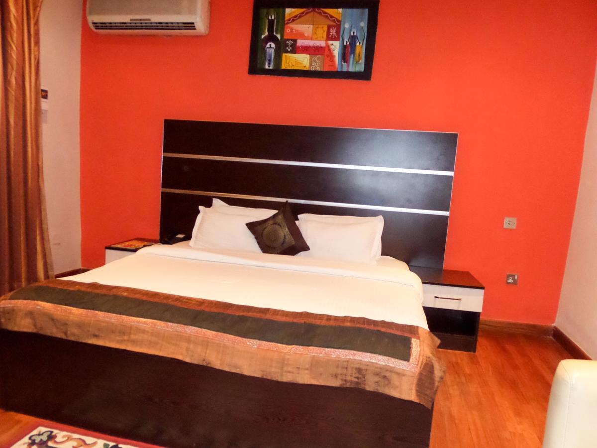 Aries Suites Lagos Esterno foto