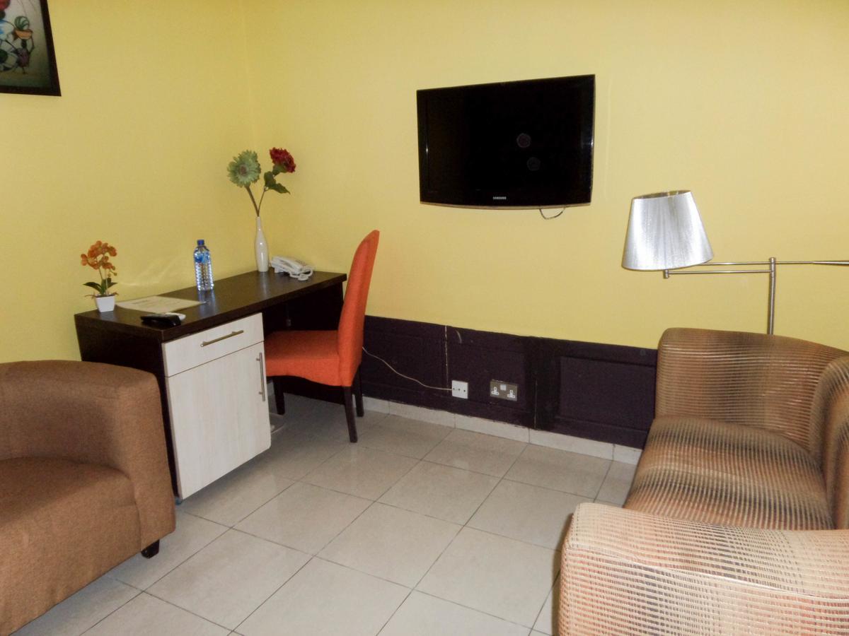Aries Suites Lagos Esterno foto